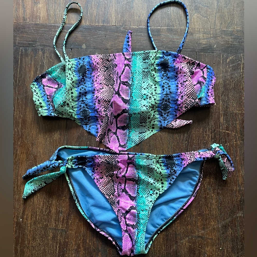 CALIFORNIA SUNSHINE Women Swimming Set